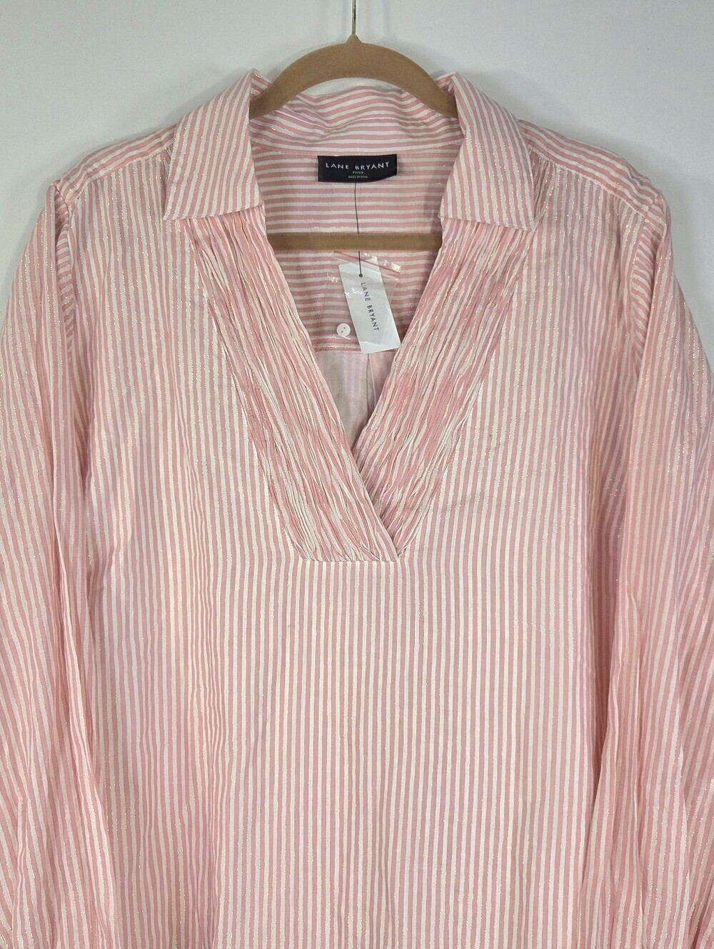 NWT LANE BRYANT LUREX SHIMMER COLLARD POPOVER BLOUSE. - Picture 3 of 7
